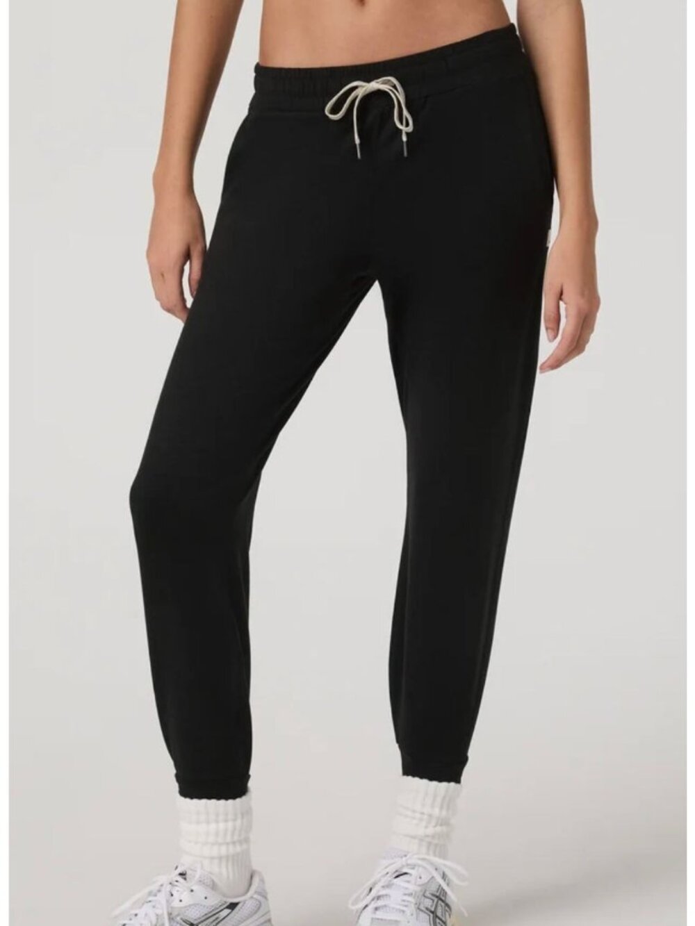 VUORI Performance Jogger Pants Black Medium Womens